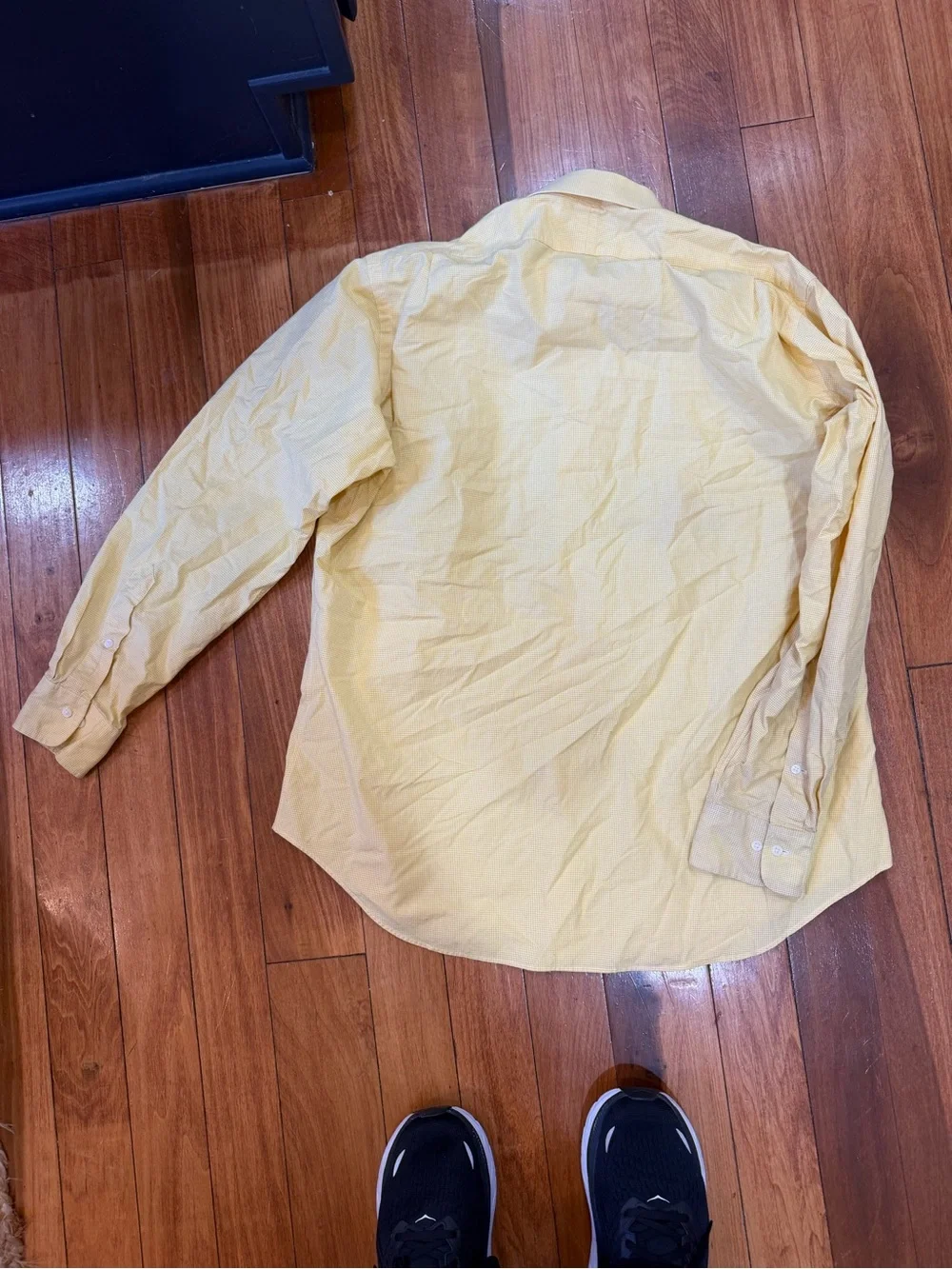 Polo Ralph Lauren collar bottom